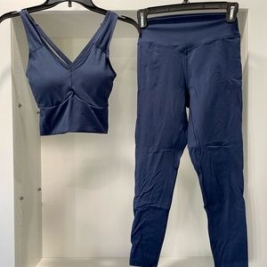 Balance Athletica. Define Top (S) and OG Pant (S). Color: Rain